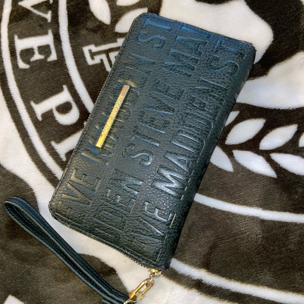 Steve Madden wallet